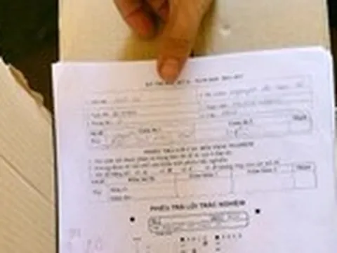 50 năm kỳ thi tốt nghiệp THPT - Kỳ 3: Cuộc đổi mới từ đề tự luận đến trắc nghiệm