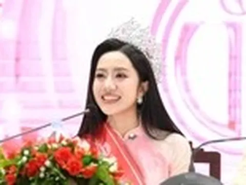 Hoa hậu Hà Trúc Linh: Vùng trời quê hương nào cũng là bầu trời Tổ quốc