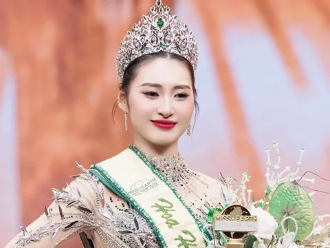 Nhan sắc trong trẻo của cô gái 19 tuổi vừa trở thành Hoa hậu Trái Đất Việt Nam