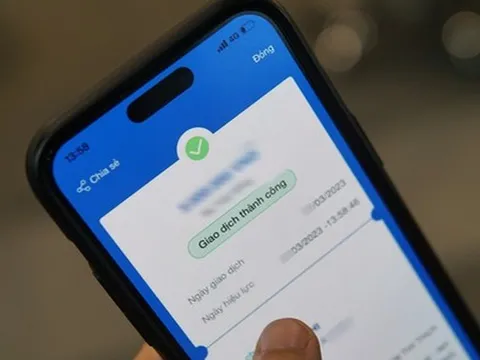 Người đàn ông phát hiện mất sạch 504 triệu đồng sau khi tự chuyển tiền vào tài khoản đứng tên mình 500 triệu