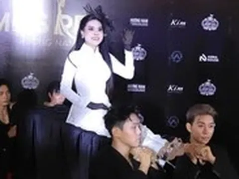 Choáng váng màn giả tử thi trong show giải trí Miss Ren Hương Nam