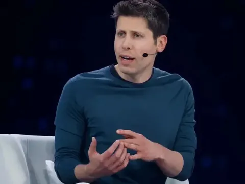 Ông chủ Open AI chỉ trích chiến dịch "săn đầu người" của Mark Zuckerberg là "điên rồ"