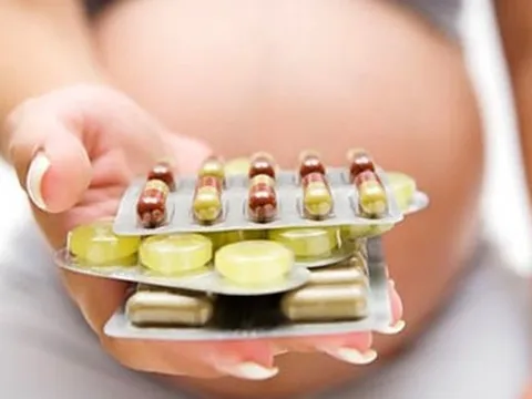 Danh sách nhiều loại siro ăn ngon trẻ nhỏ, men vi sinh, viên uống cho mẹ bầu... thu hồi hiệu lực giấy đăng ký công bố