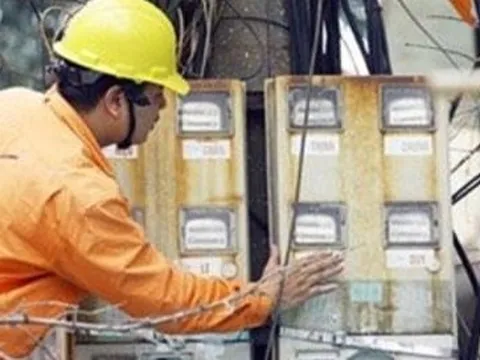 Hóa đơn tiền điện tháng 6 tăng đột biến khiến nhiều người 'sốc'