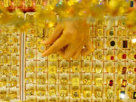 Sáng 4/7: Giá vàng trong nước quay đầu giảm