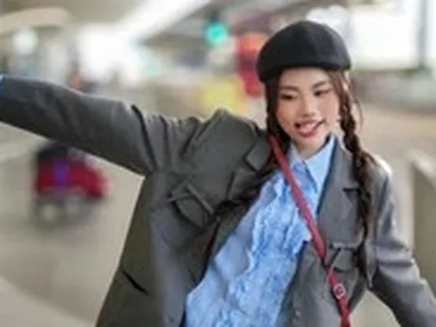 Phương Mỹ Chi đến Sing! Asia: ‘Hành trang lớn nhất là tình yêu nước’