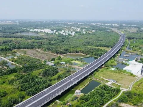 Chuẩn bị khởi công mở rộng đoạn đường cao tốc Yên Bái - Lào Cai và TPHCM - Long Thành