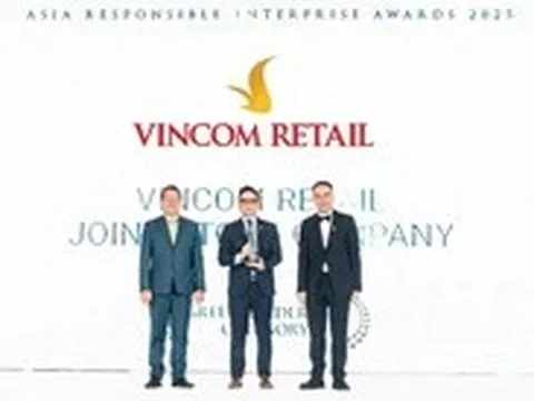 Vincom Retail được vinh danh Top 50 công ty niêm yết tốt nhất Việt Nam và Lãnh đạo Xanh châu Á
