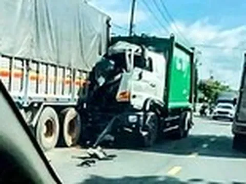 Xe rác tông đuôi xe tải trên tỉnh lộ 8, một người chết