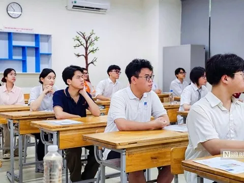 Hàng loạt đại học công bố điểm sàn xét tuyển, thí sinh cần lưu ý gì?