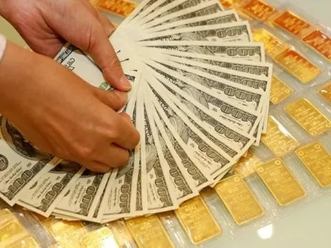 Giá vàng tăng, USD lên kịch trần