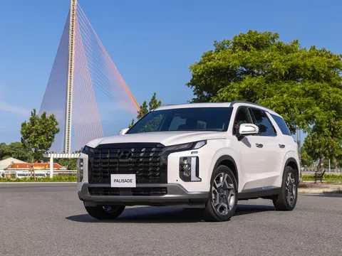 Hyundai Palisade máy dầu giá hiện chỉ ngang SUV hạng D, dễ làm khó Ford Everest