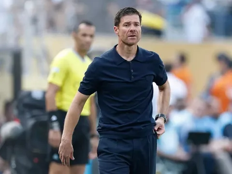 Real Madrid thua đậm PSG, Xabi Alonso nói gì về việc không tung Rodrygo vào sân?