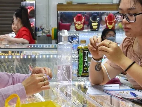 Giá vàng hôm nay, 11-7: Chưa dừng đà tăng