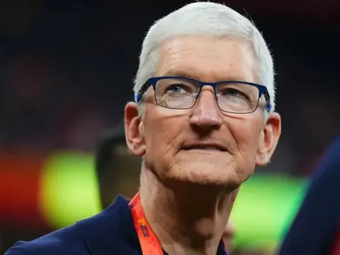 Meta “lôi kéo” sếp AI Apple