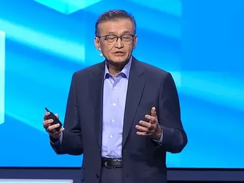 CEO Intel thừa nhận khó khăn: Thua kém về AI, không còn thuộc top 10 công ty bán dẫn, sa thải nhiều nhân sự