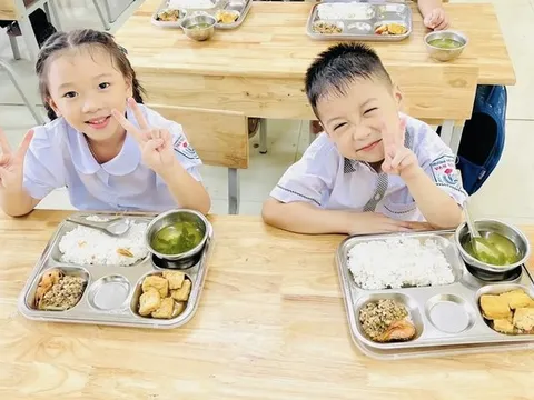 Hơn 3.000 tỷ đồng cho những bữa trưa ngon