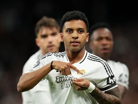 Rodrygo “bơ đẹp” khi người hâm mộ hỏi về Arsenal