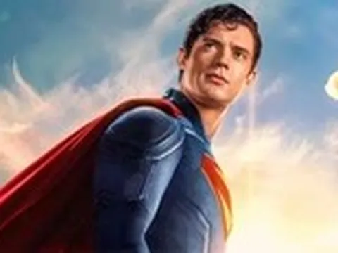 Superman soán ngôi Thế giới khủng long, lọt top 3 phim mở màn ấn tượng nhất 2025