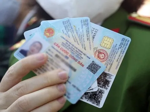 Những người sinh năm 2000, 1985, 1965 có thể bị phạt và khóa tài khoản ngân hàng, kiểm tra thời hạn giấy tờ ngay!