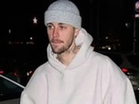 Justin Bieber lợi dụng tai tiếng tung thương hiệu thời trang mới: Làm chủ cuộc chơi không tụt dốc?