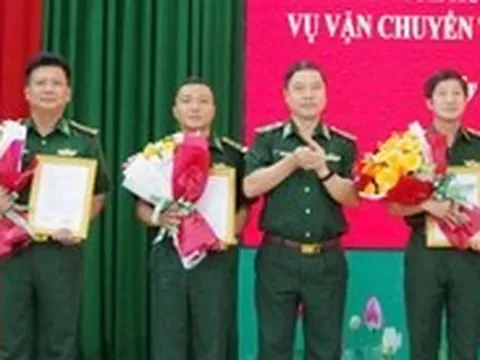 Khen thưởng các đơn vị thu giữ 18kg vàng 9999 qua biên giới Tây Ninh