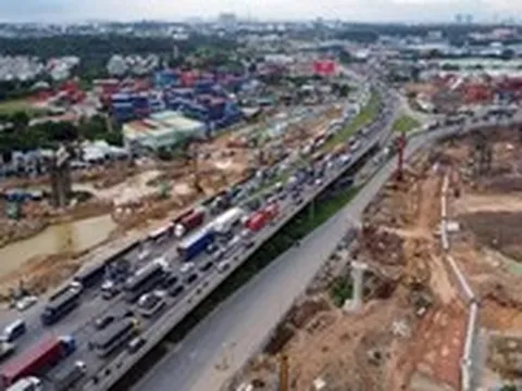Đóng đường ĐT 743 gây ùn tắc nghiêm trọng, lộ trình thay thế ra sao?