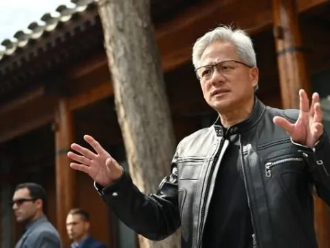 CEO công ty 4.000 tỷ USD hối hận vì chọn sai ngành học năm 20 tuổi, thừa nhận học phần mềm đơn thuần là không đủ