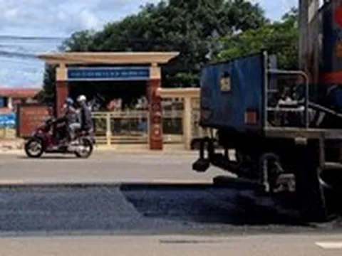 Quốc lộ 19 lại bong tróc, đề nghị kiểm định độc lập chất lượng mặt đường