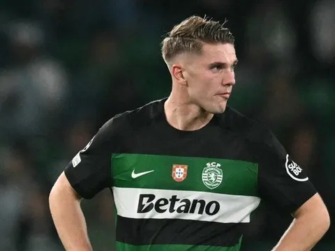 Cha của Gyokeres bật khóc, lo sợ thương vụ đến Arsenal đổ vỡ