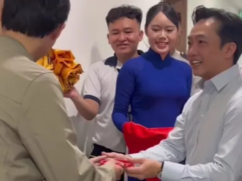 Vừa chốt đơn trăm tỷ qua livestream, CEO Cường “Đô la” lại làm điều ít ai ngờ tới