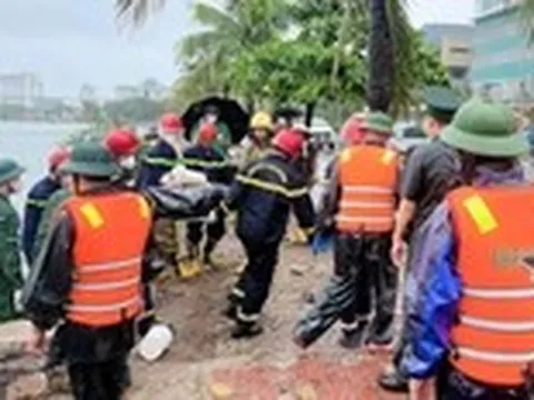 Tìm thấy một thi thể tại khu vực tàu Vịnh Xanh 58 bị lật trên vịnh Hạ Long