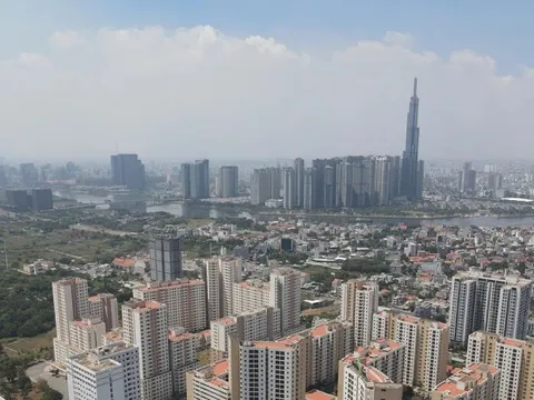 Người mua khó tiếp cận vì BĐS thiếu hụt nguồn cung, neo giá cao