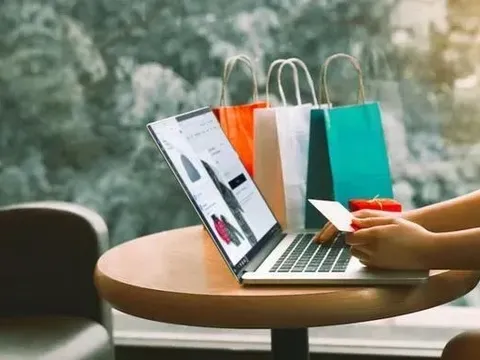 Người Việt chi 7,8 tỷ USD mua hàng online