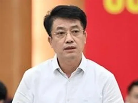 Bộ Nội vụ nói về cơ hội làm công chức của người hoạt động không chuyên trách, trí thức trẻ hợp đồng