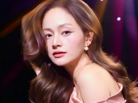 Sau nộp đơn ly hôn chồng Tây, thần sắc của Lan Phương gây bất ngờ