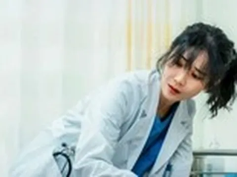Gặp các 'chị đẹp' trong phim Hàn tháng 8
