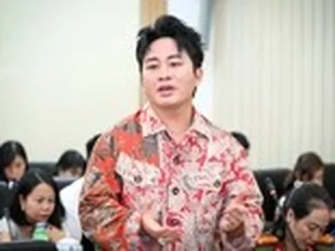 50.000 người hòa giọng Tiến quân ca, Tùng Dương hát Viết tiếp câu chuyện hòa bình