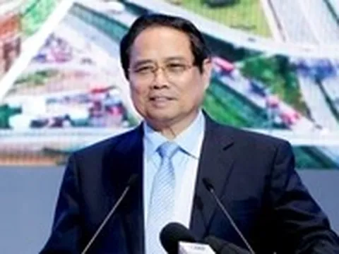 Thủ tướng: 'Nghiên cứu tàu điện ngầm hoặc đường sắt trên cao nối sân bay Tân Sơn Nhất và Long Thành'