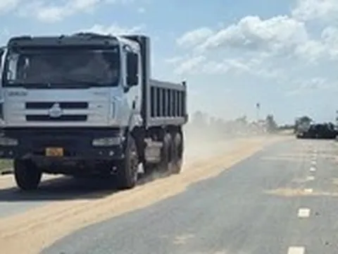 Thiếu cát san lấp, đường N1 thi công gần 4 năm vẫn còn 2,5km chưa xong