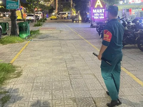 Công an, dân quân Đà Nẵng túc trực ngăn chặn ăn xin, hàng rong quấy nhiễu du khách