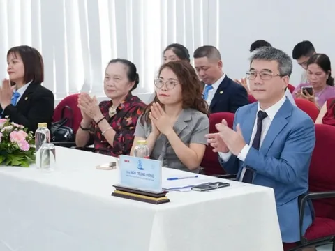Lần đầu tiên nhiều doanh nghiệp bảo hiểm nhân thọ và khách hàng cùng lên tiếng về chi trả bồi thường