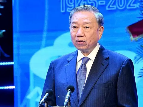 Tổng Bí thư: Phải tăng thu, tiết kiệm chi để đầu tư những dự án lớn mang tính xoay chuyển tình thế
