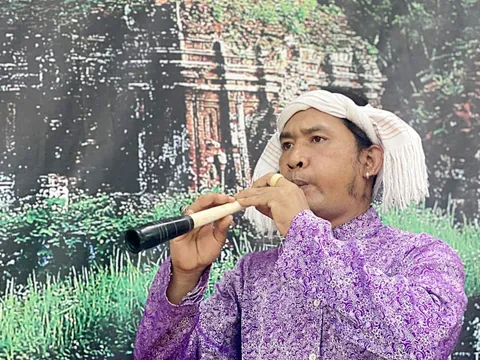 Nửa thế kỷ dựng lại hình hài Mỹ Sơn - Kỳ 5: Tiếng kèn saranai ở thánh địa ngàn năm