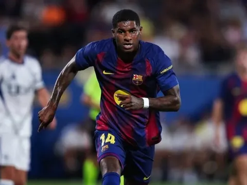 Rashford “bóc phốt” Man Utd trước thềm ra mắt Barcelona