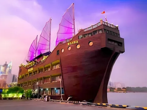 Đấu giá tàu nhà hàng nổi lớn nhất Việt Nam Elisa
