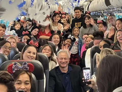 Sự thật về tin Gary Sinise tặng chuyến đi Disney miễn phí cho gia đình tử sĩ