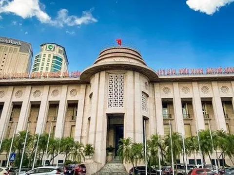 Phiên 22/8: Ngân hàng Nhà nước bơm mới hơn 53.000 tỷ trên kênh OMO, tỷ giá USD tăng chạm trần quy định