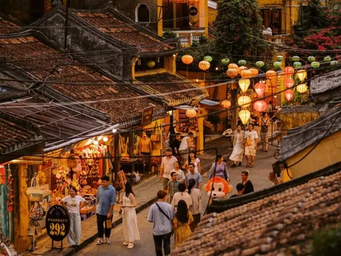 Đà Nẵng: Du khách phản ứng bị thu phí vệ sinh 10.000 đồng tại phố cổ Hội An