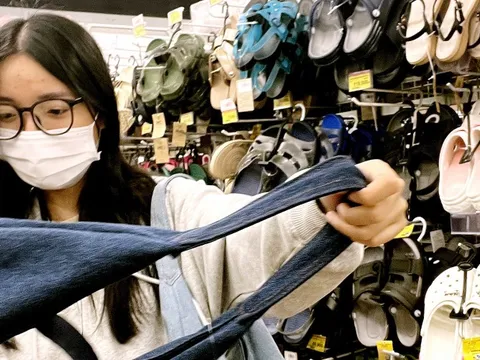 Thời sinh viên 3 triệu chi tiêu đủ, sao giờ đi làm 10 triệu lại thiếu hụt?